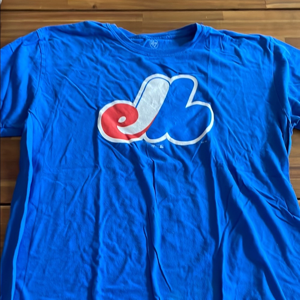 Graphic T-Shirt Bundle in Blue, Navy, and Cream - Picture 6 of 9